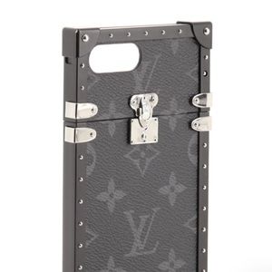 LV phone case. Best case I have ever had.